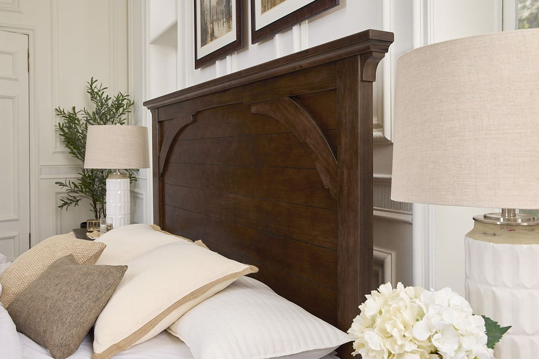Vaughan Bassett Vista King Mansion Bed in Warm Cherry